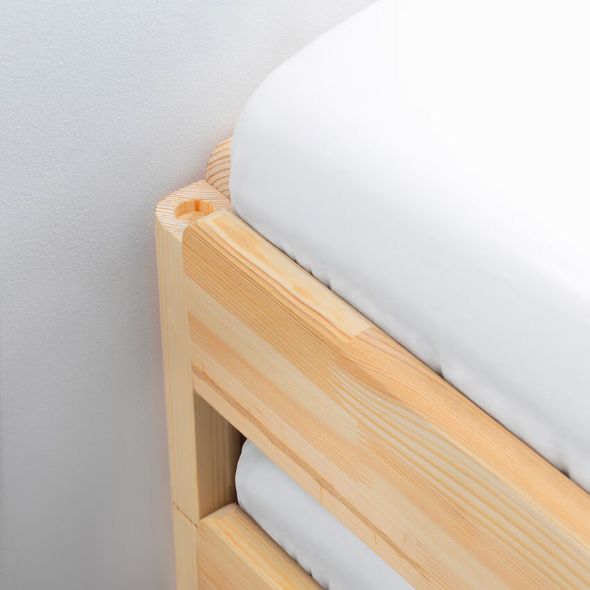 Utaker Stackable Bed