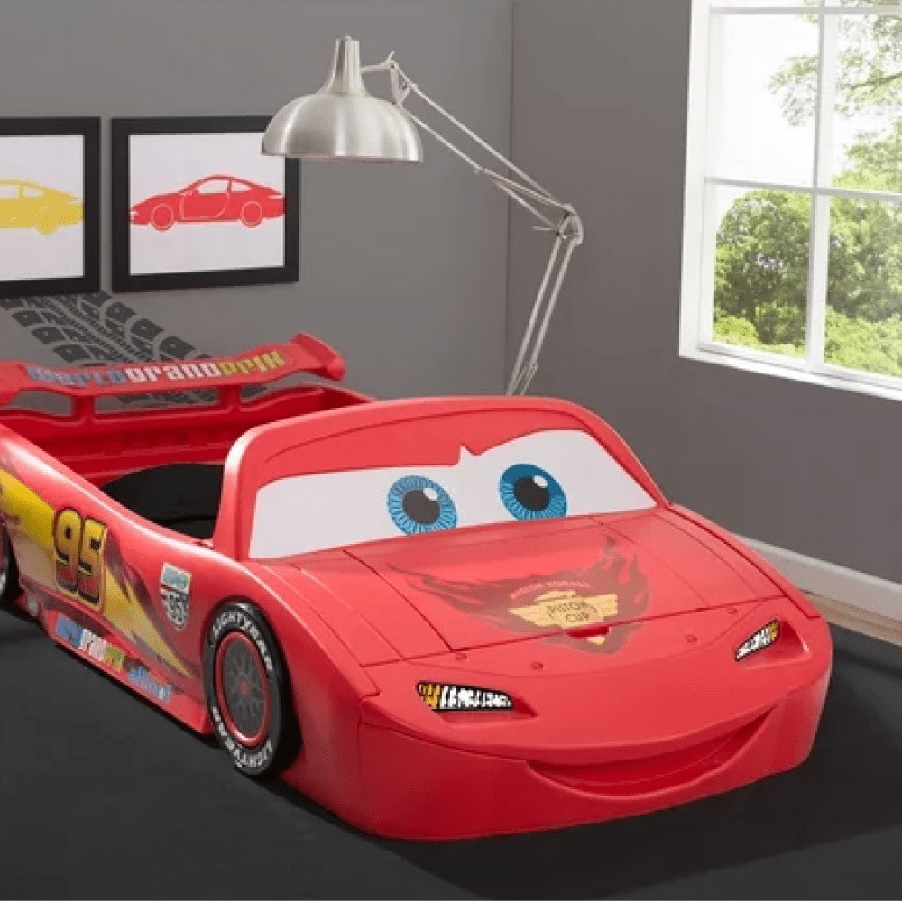 Disney/Pixar Cars Lightning McQueen